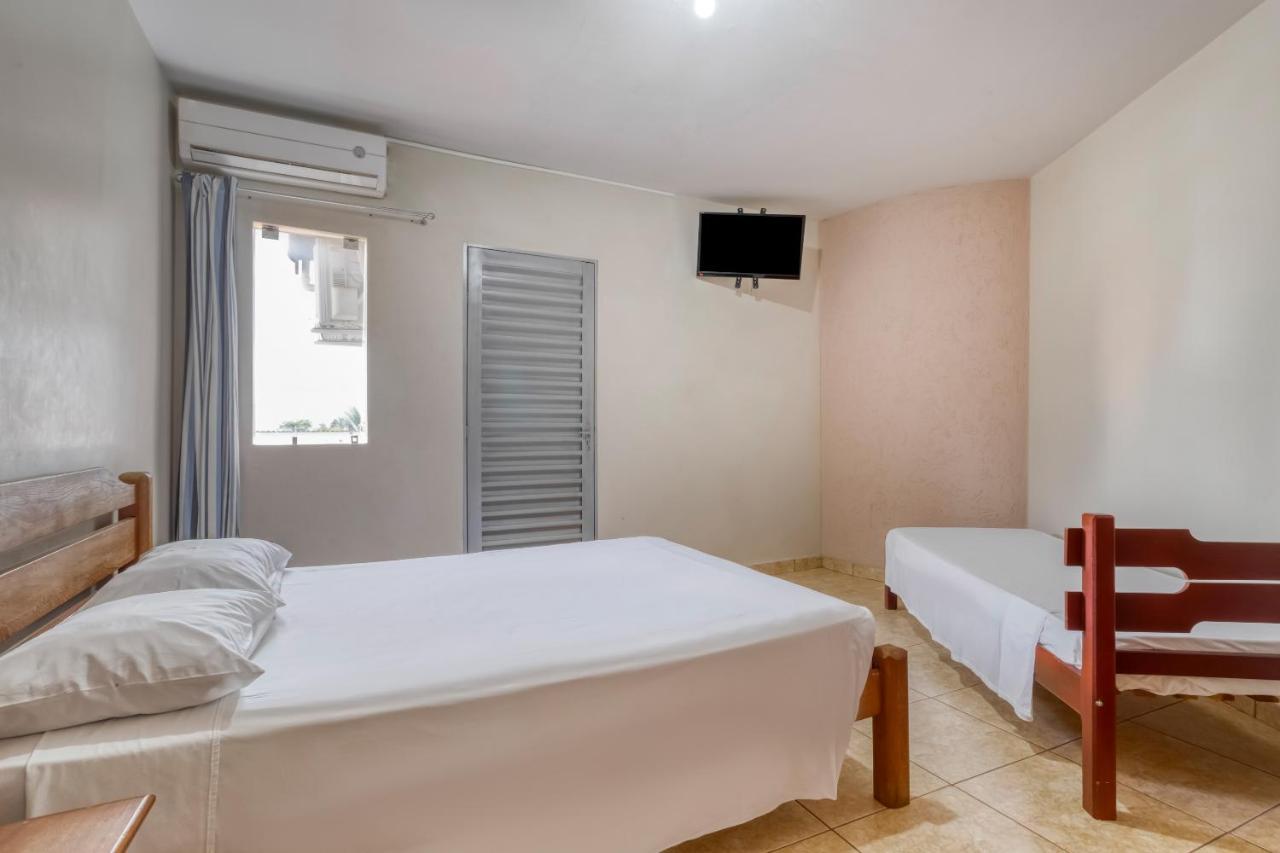Hotel Aguia Morrinhos  Buitenkant foto